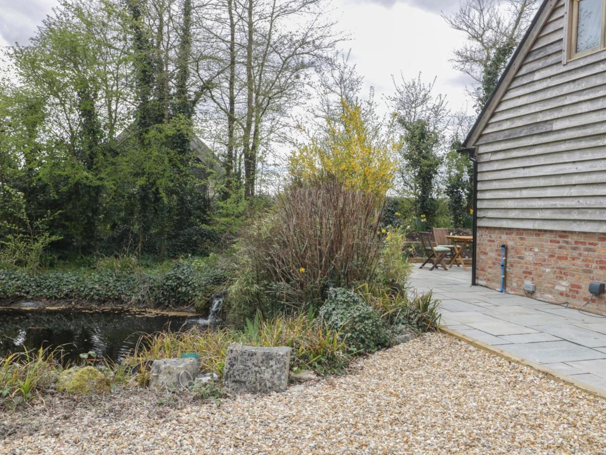 The Courtyard - Hilltop Barn Blandford Forum Exterior photo